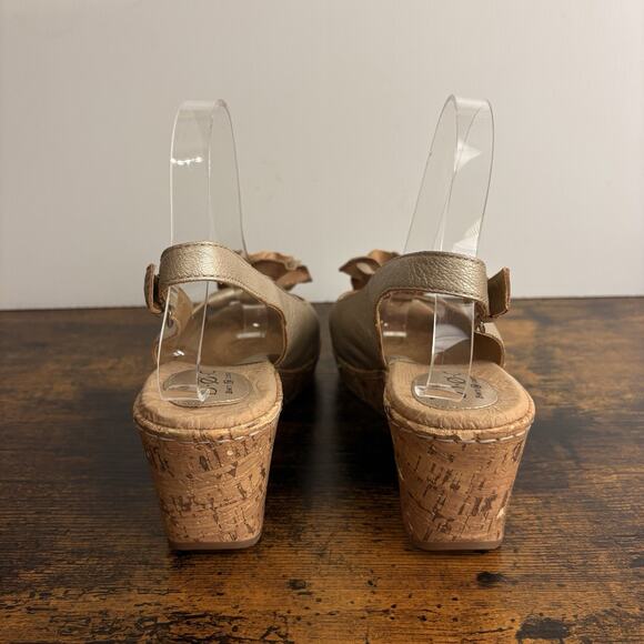 Born Wedge Sandal Womens Sz 9M Gold Pewter Leather Cork Rosette Boho Peasant - Picture 6 of 14